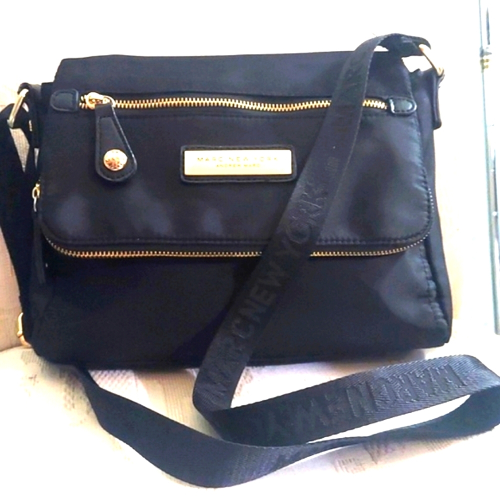 Marc New York Andrew Marc Black Nylon Crossbody Shoulder Bag